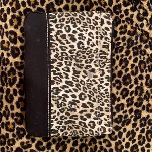 Leopard cosmetic bag